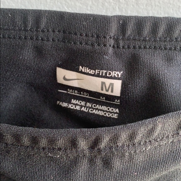Black Nike Capri Leggings Medium - Picture 3 of 6